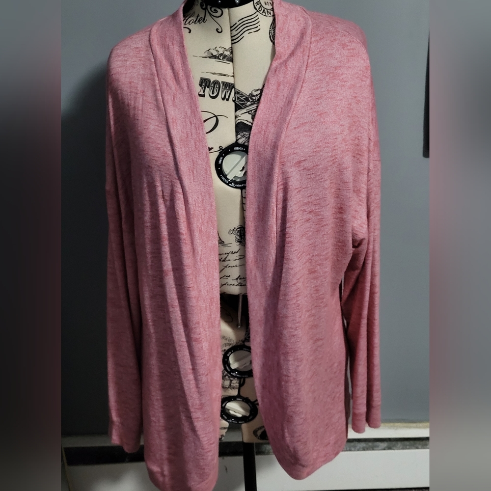 🧡 Pink cardigan